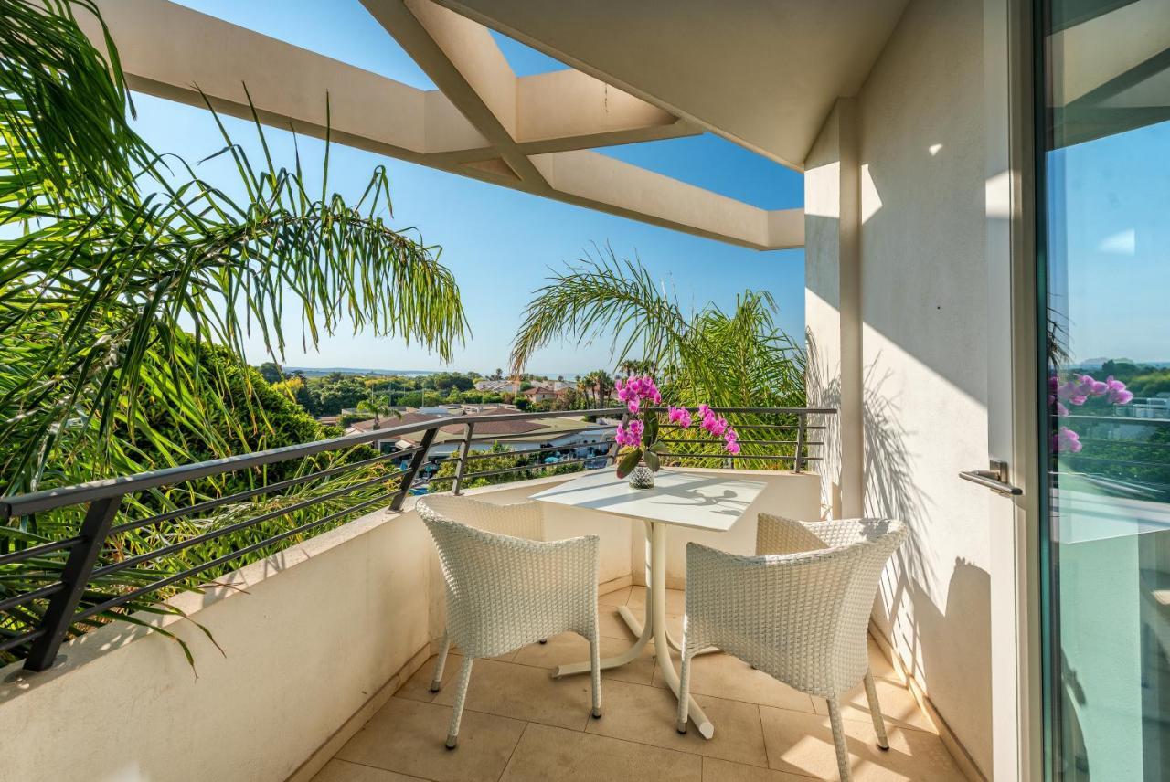 Acacia Palace (Adults Only) Marina di Ragusa Exterior photo